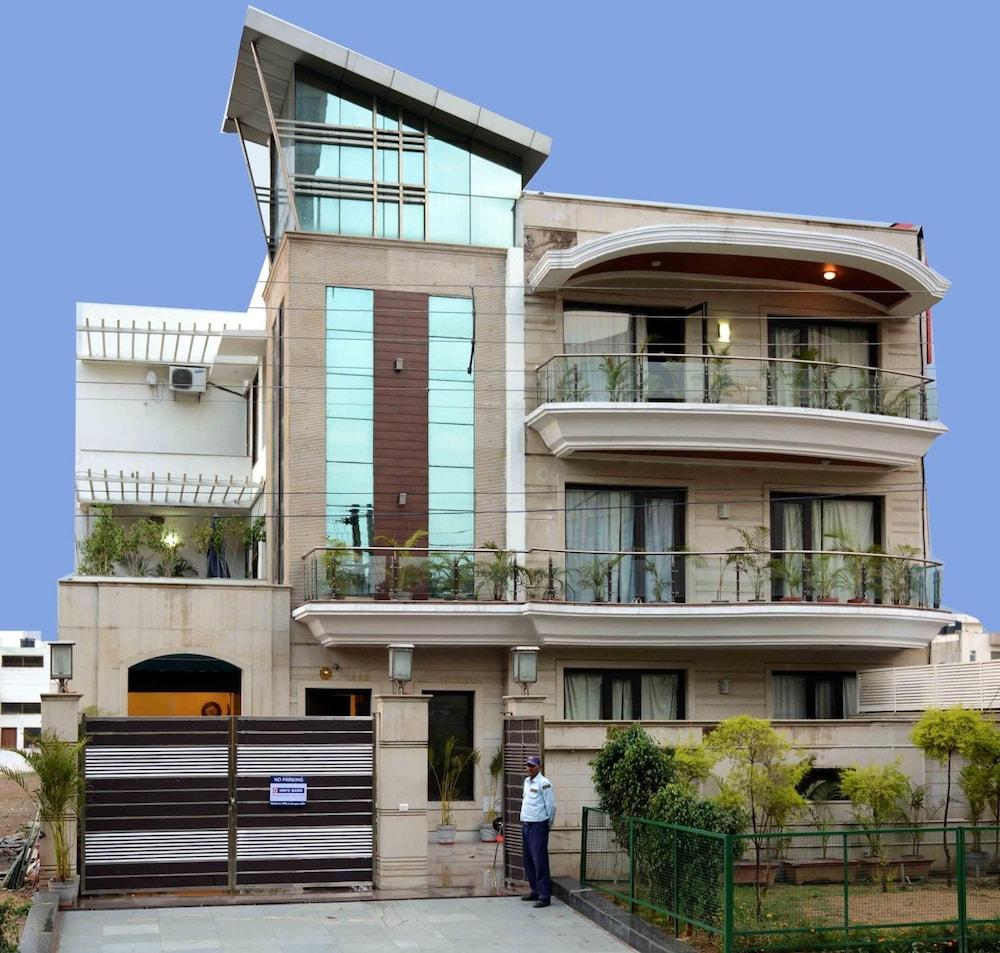 Hotel Golf View Suites-Golf Course Road גורגאון מראה חיצוני תמונה