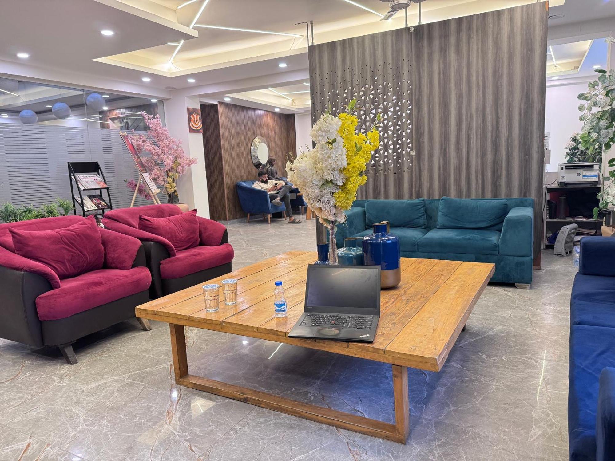Hotel Golf View Suites-Golf Course Road גורגאון מראה חיצוני תמונה