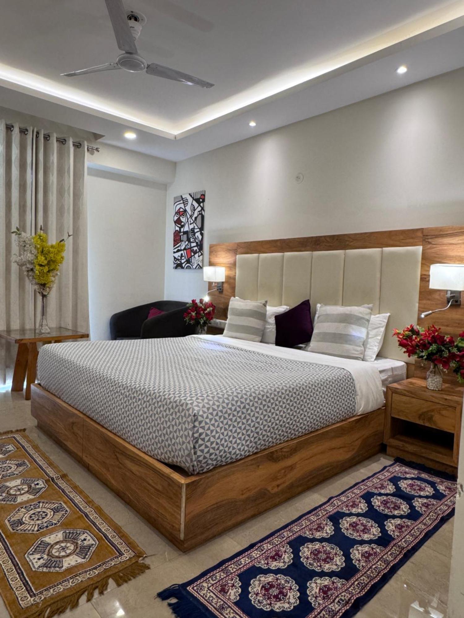 Hotel Golf View Suites-Golf Course Road גורגאון מראה חיצוני תמונה