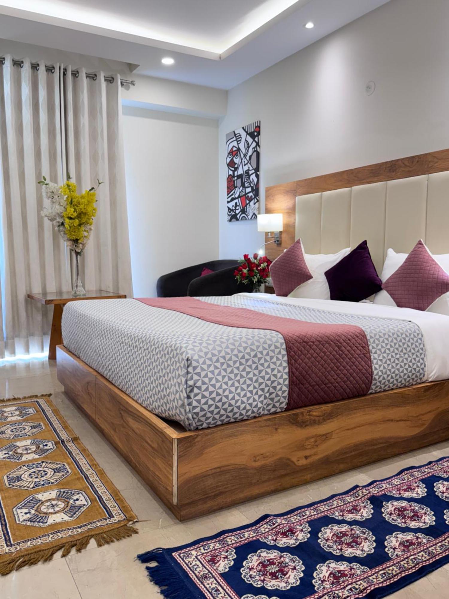 Hotel Golf View Suites-Golf Course Road גורגאון מראה חיצוני תמונה